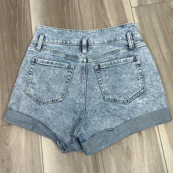 Hollister Women's Light Blue Denim Shorts - Picture 3 of 7
